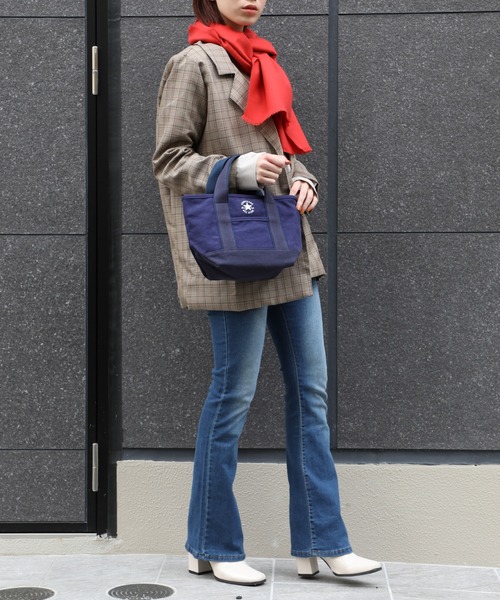 CONVERSE(コンバース)の「【CONVERSE】コンバースキャンバストートバッグ S ランチトート 17917200(トートバッグ・レディース・ホワイト/グレー/ブラック/ネイビー/ライトブラウン/ホワイト×ブラック/ホワイト×ネイビー・FREE)」の12枚目の写真