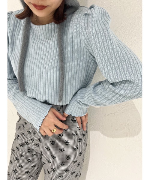 JUMELLE(ジュメロ)の「【パフショルダー】バックサークルトップ(ニット/セーター・レディース・ブラック/ブルー・FREE)」の6枚目の写真