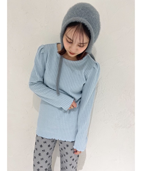 JUMELLE(ジュメロ)の「【パフショルダー】バックサークルトップ(ニット/セーター・レディース・ブラック/ブルー・FREE)」の8枚目の写真