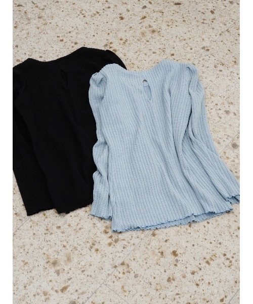 JUMELLE(ジュメロ)の「【パフショルダー】バックサークルトップ(ニット/セーター・レディース・ブラック/ブルー・FREE)」の22枚目の写真