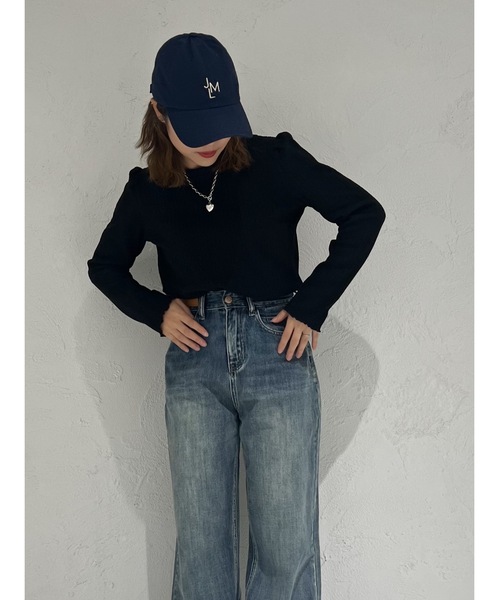 JUMELLE(ジュメロ)の「【パフショルダー】バックサークルトップ(ニット/セーター・レディース・ブラック/ブルー・FREE)」の13枚目の写真