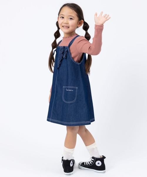 trois lapins kp（トロワラパンケーピー）の「ストレッチデニム ジャンパースカート(100～130cm)（ジャンパースカート・キッズ・ネイビー・100cm/110cm/120cm/130cm）」の5枚目の写真