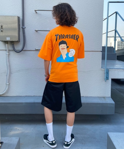 THRASHER(スラッシャー)の「【ムラサキスポーツ別注】THRASHER/スラッシャー MAGAZINE COVER バックラバープリントTシャツ ビックシルエット フロントロゴワンポイント THMM-006(Tシャツ/カットソー・メンズ・ホワイト×ブラック/ブラック×ブラック/オレンジ系その他・M/L/XL)」の21枚目の写真