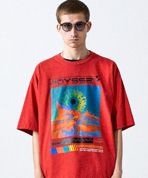 Iroquois（イロコイ）の「IROQUOIS イロコイ / ODYSSEY T グラフィックプリントビッグシルエットTシャツ / 177109（Tシャツ/カットソー・メンズ・ブラック/レッド/ホワイト・1/2/3）」の3枚目の写真