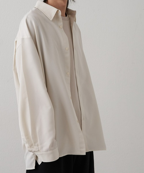COLONY 2139（コロニートゥーワンスリーナイン）の「ドレープポリ長袖シャツ（シャツ/ブラウス・メンズ・アイボリー/ブラック/ブルー・MEDIUM/LARGE）」の2枚目の写真