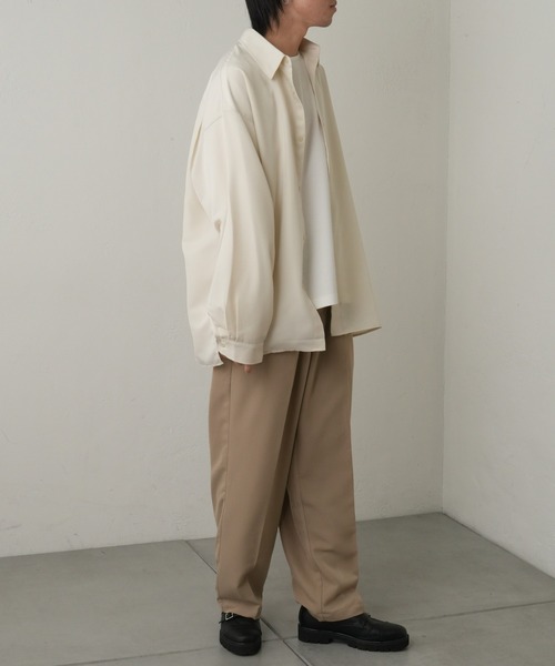 COLONY 2139（コロニートゥーワンスリーナイン）の「ドレープポリ長袖シャツ（シャツ/ブラウス・メンズ・アイボリー/ブラック/ブルー・MEDIUM/LARGE）」の11枚目の写真