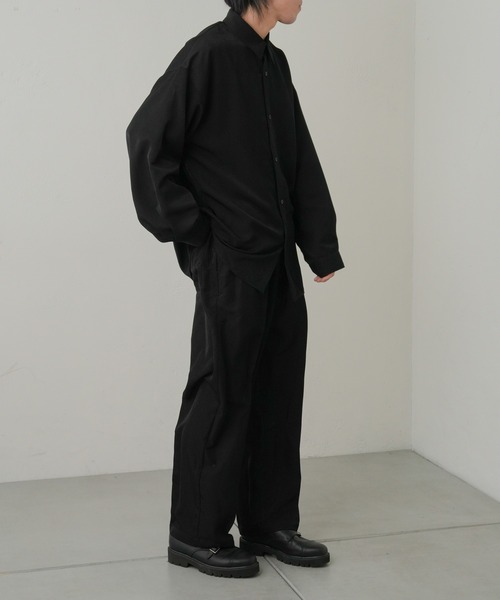 COLONY 2139（コロニートゥーワンスリーナイン）の「ドレープポリ長袖シャツ（シャツ/ブラウス・メンズ・アイボリー/ブラック/ブルー・MEDIUM/LARGE）」の21枚目の写真