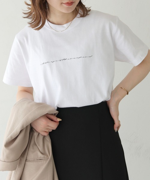 HER CLOSET（ハークローゼット）の「【shemoshelly】WEB限定ロゴプリントTシャツ（Tシャツ/カットソー・レディース・ブラック/ホワイト・S/M/L）」の2枚目の写真