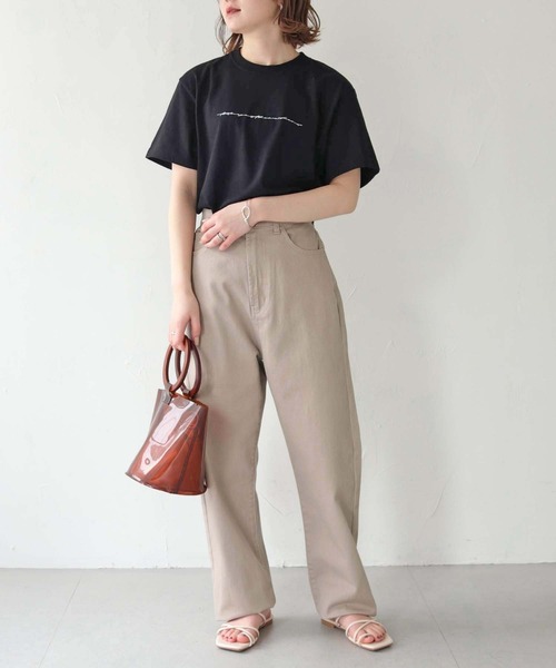 HER CLOSET（ハークローゼット）の「【shemoshelly】WEB限定ロゴプリントTシャツ（Tシャツ/カットソー・レディース・ブラック/ホワイト・S/M/L）」の5枚目の写真