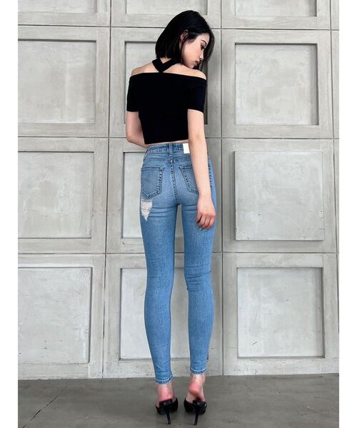 GYDA（ジェイダ）の「2way チョーカー ニット TOPS（ニット/セーター・レディース・ブラック/オフホワイト・FREE）」の11枚目の写真