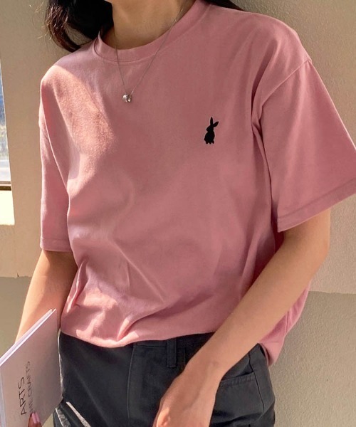 Dalfwin（ダールフィン）の「韓国ファッション ラビット刺繍オーバーサイズ半袖Tシャツ（Tシャツ/カットソー・レディース・ピンク/ホワイト/ネイビー/クリーム・FREE）」の4枚目の写真