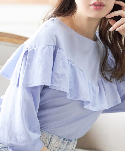 alotta(アロッタ)の「フリルデザインパフ袖カットソー(Tシャツ/カットソー・レディース・ライラック/ブラック/サックスブルー/オフホワイト・MEDIUM/LARGE/XX-LARGE/X-LARGE)」の3枚目の写真