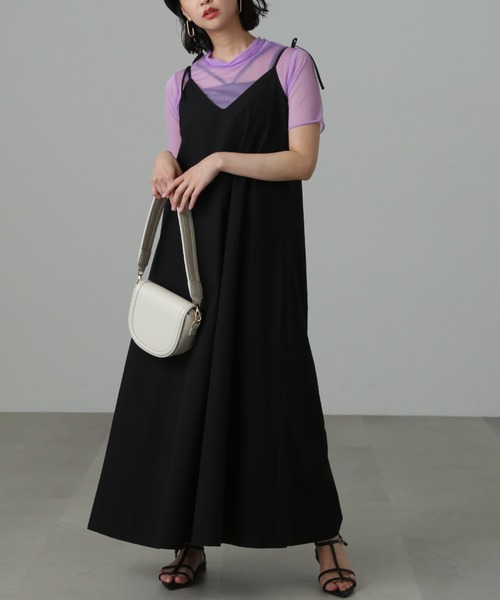 FREE'S MART（フリーズマート）の「◆肩リボンテントラインキャミワンピース（ワンピース・レディース・レッド/ブラック・MEDIUM/SMALL）」の4枚目の写真