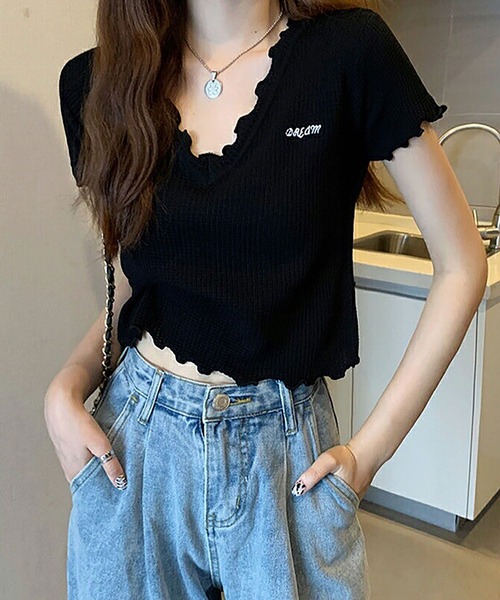 NinaetLina（ニナエリナ）の「メロウフリルショート丈半袖Tシャツ（Tシャツ/カットソー・レディース・ホワイト/ピンク/ブルー/ブラック/パープル・FREE）」の3枚目の写真