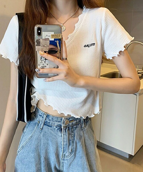 NinaetLina（ニナエリナ）の「メロウフリルショート丈半袖Tシャツ（Tシャツ/カットソー・レディース・ホワイト/ピンク/ブルー/ブラック/パープル・FREE）」の8枚目の写真