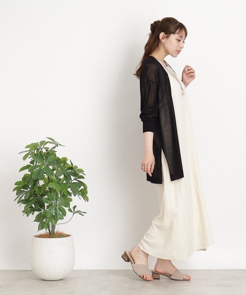 SHOO・LA・RUE(シューラルー)の「◆【接触冷感】大人の抜け感 シアートッパー ロングカーディガン(カーディガン/ボレロ・レディース・ライトブルー/ブラック/パープル/オフホワイト/グリーン系・00)」の21枚目の写真