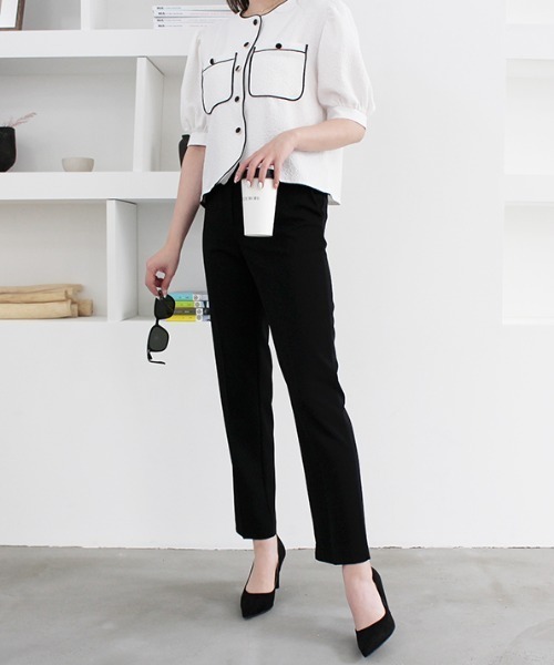 MODE ROBE（モードローブ）の「パイピングポケットデザイントップス（シャツ/ブラウス・レディース・ホワイト/ブラック・FREE）」の5枚目の写真