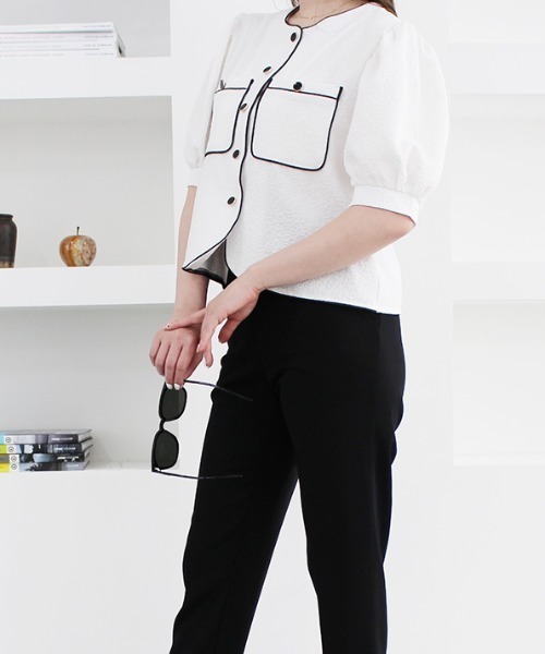 MODE ROBE（モードローブ）の「パイピングポケットデザイントップス（シャツ/ブラウス・レディース・ホワイト/ブラック・FREE）」の8枚目の写真