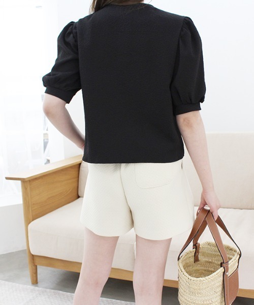 MODE ROBE（モードローブ）の「パイピングポケットデザイントップス（シャツ/ブラウス・レディース・ホワイト/ブラック・FREE）」の12枚目の写真