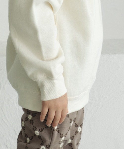 pairmanon(ペアマノン)の「【かぞくおそろい】アソート シンプル トレーナー(スウェット・キッズ・ライトパープル/ラベンダー/ピンク/ダークブルー/モカ/ベージュ系その他7/グレイッシュベージュ/アイボリー/マスタード/ブルー系その他2/ブルー系その他/グリーン系その他2/パープル系その他2/ブラック/ブラック系その他2/ブラック系その他3/カーキ/ライトグリーン/ブルー系その他3/ブルー系その他4・140/110/100/90/130/120/150)」の21枚目の写真