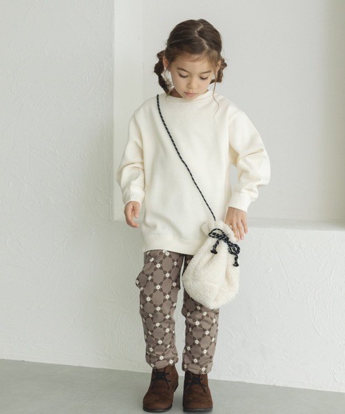 pairmanon(ペアマノン)の「【かぞくおそろい】アソート シンプル トレーナー(スウェット・キッズ・ライトパープル/ラベンダー/ピンク/ダークブルー/モカ/ベージュ系その他7/グレイッシュベージュ/アイボリー/マスタード/ブルー系その他2/ブルー系その他/グリーン系その他2/パープル系その他2/ブラック/ブラック系その他2/ブラック系その他3/カーキ/ライトグリーン/ブルー系その他3/ブルー系その他4・140/110/100/90/130/120/150)」の22枚目の写真