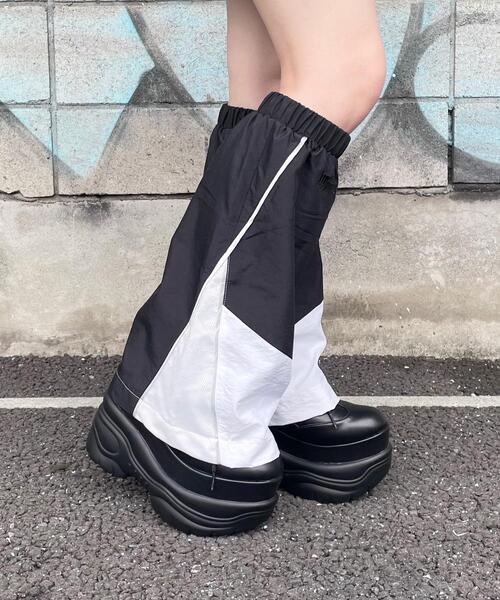 Whinny（ホワイニー）の「Whinny/天使の足跡（レッグウォーマー）」 - WEAR