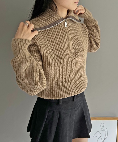 Jewelobe(ジュエローブ)の「ハーフジップワイドカラーニットプルオーバー(ニット/セーター・レディース・モカ/グリーン/ベージュ/グレー・FREE)」の12枚目の写真