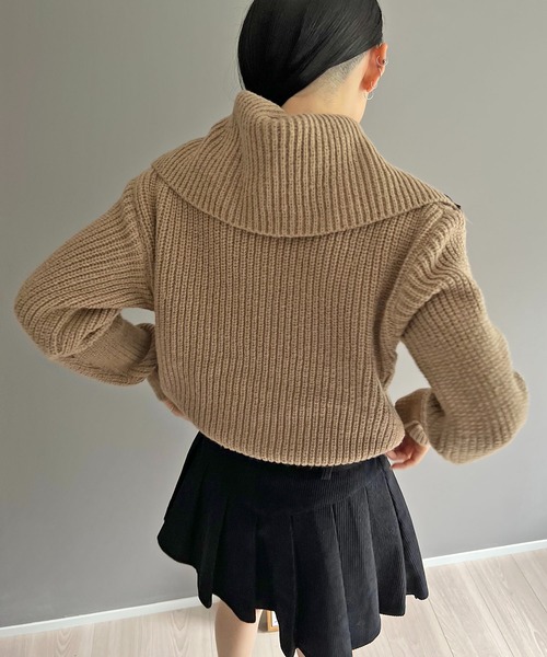 Jewelobe(ジュエローブ)の「ハーフジップワイドカラーニットプルオーバー(ニット/セーター・レディース・モカ/グリーン/ベージュ/グレー・FREE)」の15枚目の写真