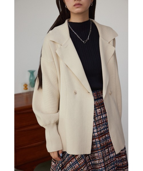 AZUL by moussy(アズールバイマウジー)の「テーラードニットジャケット(テーラードジャケット・レディース・グレー/ブラック/アイボリー・FREE)」の2枚目の写真