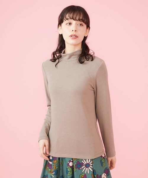Jocomomola(ホコモモラ)の「30color ハイネックカットソー(Tシャツ/カットソー・レディース・ライトグレー/ライトピンク/ライトブルー/サンドベージュ/クリーム/ピンク系その他/ライトカーキ/カーキ/ブルー/ライトパープル/ブラウン/バイオレット/オレンジ/オレンジ系その他/その他・40)」の1枚目の写真