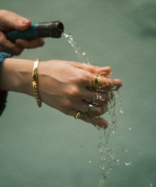 by Preek（バイプリーク）の「＜Mamiko Suzuki×by Preek＞ダブル ラウンド 2セットリング（リング・レディース・シルバー/ゴールド・11/13）」の13枚目の写真