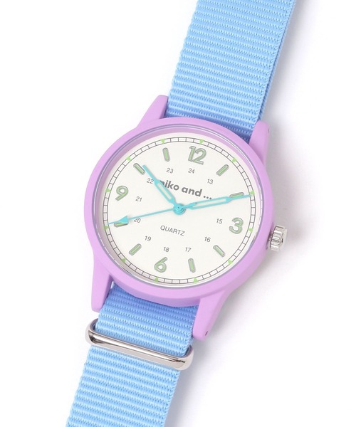 niko and...(ニコアンド)の「ミリタリー風ウォッチ(アナログ腕時計・レディース・ネイビー/ブラック/カーキ/アイボリー/ピンク/ライトブルー/オレンジ/グリーン・0)」の5枚目の写真