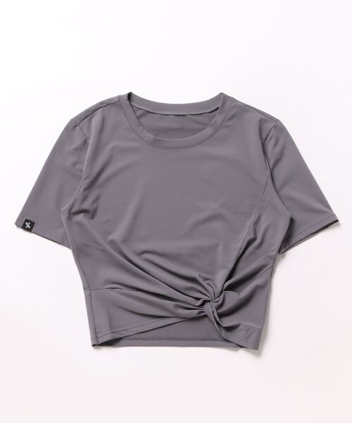 XEXYMIX(ゼクシィミックス)の「【XEXYMIX】接触冷感&UV ネジリクロップド半袖Tシャツ(Tシャツ/カットソー・レディース・イエロー/チャコールグレー/ブラック/ピンク・M)」の3枚目の写真