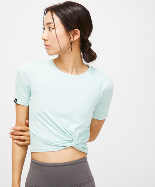 XEXYMIX(ゼクシィミックス)の「【XEXYMIX】接触冷感&UV ネジリクロップド半袖Tシャツ(Tシャツ/カットソー・レディース・イエロー/チャコールグレー/ブラック/ピンク・M)」の7枚目の写真
