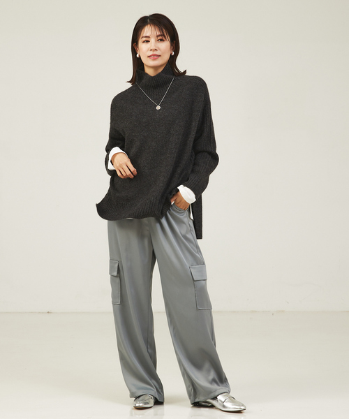 abahouse mavie（アバハウスマヴィ）の「サテンカーゴパンツ（カーゴパンツ・レディース・ベージュ/ブラック/グレイッシュブルー・フリー）」の8枚目の写真