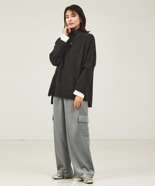 abahouse mavie（アバハウスマヴィ）の「サテンカーゴパンツ（カーゴパンツ・レディース・ベージュ/ブラック/グレイッシュブルー・フリー）」の10枚目の写真