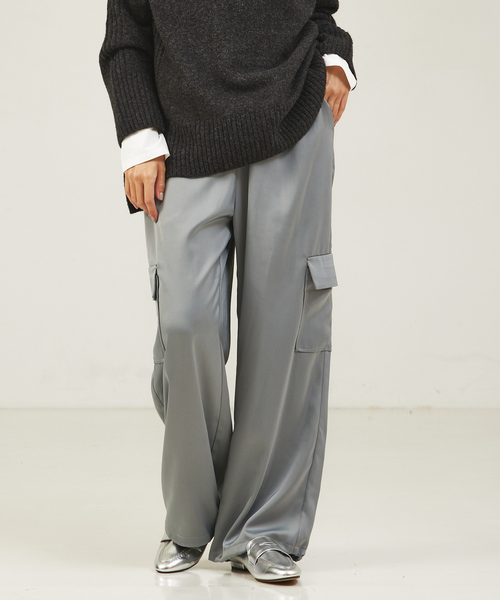abahouse mavie（アバハウスマヴィ）の「サテンカーゴパンツ（カーゴパンツ・レディース・ベージュ/ブラック/グレイッシュブルー・フリー）」の11枚目の写真