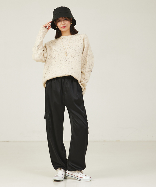 abahouse mavie（アバハウスマヴィ）の「サテンカーゴパンツ（カーゴパンツ・レディース・ベージュ/ブラック/グレイッシュブルー・フリー）」の15枚目の写真