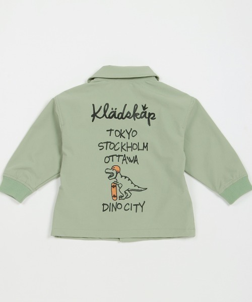 kladskap（クレードスコープ）の「スケーターザウルスコーチジャケット（ナイロンジャケット・キッズ・ライトカーキ・100cm/130cm/110cm/120cm/90cm）」の2枚目の写真