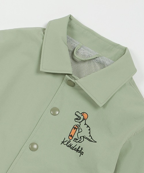 kladskap（クレードスコープ）の「スケーターザウルスコーチジャケット（ナイロンジャケット・キッズ・ライトカーキ・100cm/130cm/110cm/120cm/90cm）」の16枚目の写真