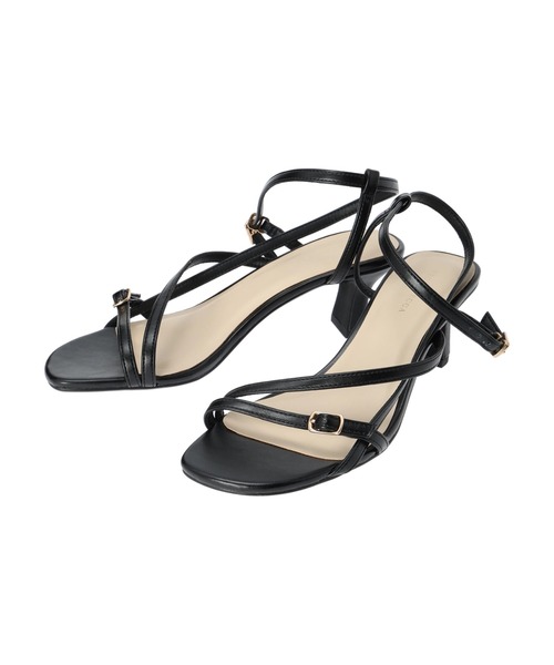 YECCA VECCA（イェッカヴェッカ）の「ナローストラップサンダル（サンダル・レディース・アイボリー/ブラック・S/M/L）」の3枚目の写真