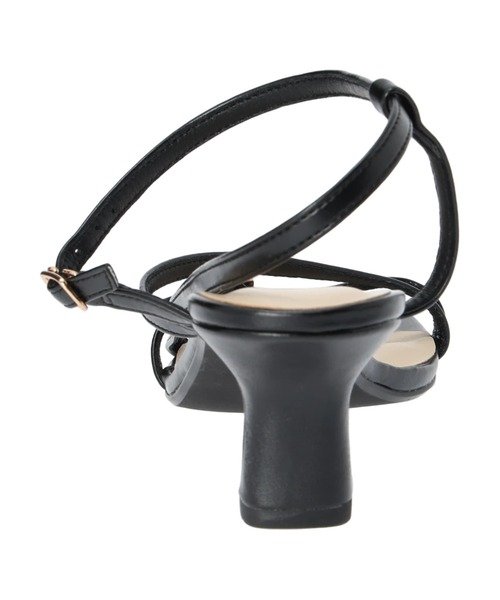 YECCA VECCA（イェッカヴェッカ）の「ナローストラップサンダル（サンダル・レディース・アイボリー/ブラック・S/M/L）」の5枚目の写真