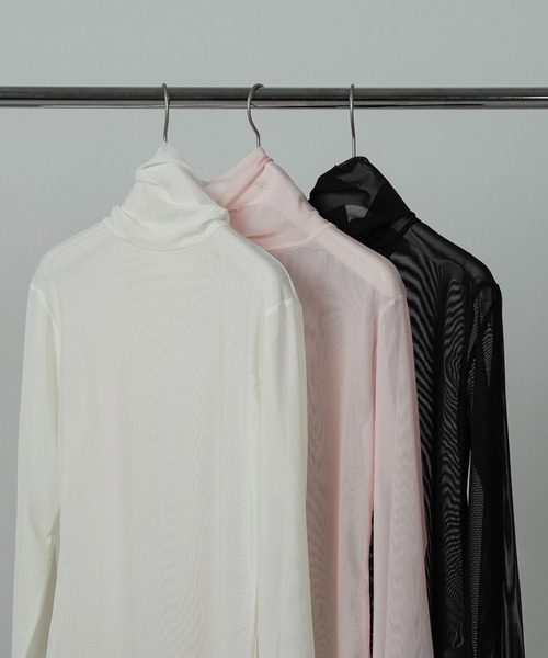 lawgy(ラウジー)の「sheer high neck tops / シアーハイネックトップス(Tシャツ/カットソー・レディース・ピンク/ブラック/アイボリー・FREE)」の7枚目の写真