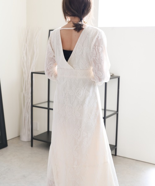 ULEULA(ウルア)の「深Vネックレースロングワンピース/オケージョン(ワンピース・レディース・アイボリー/ブラック・FREE)」の12枚目の写真