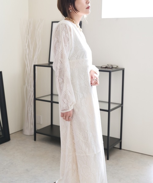 ULEULA(ウルア)の「深Vネックレースロングワンピース/オケージョン(ワンピース・レディース・アイボリー/ブラック・FREE)」の11枚目の写真