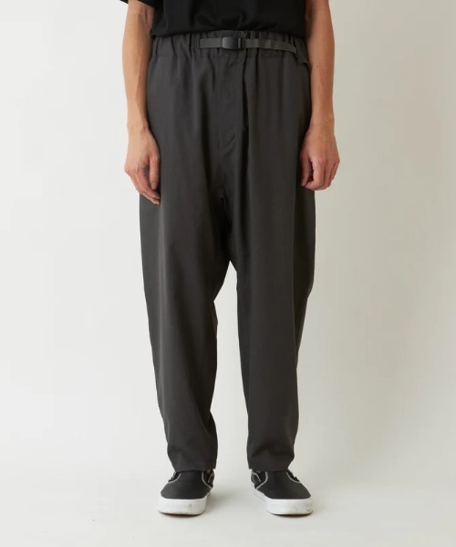 WHITE MOUNTAINEERING(ホワイトマウンテニアリング)の「WM x GRAMICCI SAROUEL PANTS(その他パンツ・メンズ・ブラック/チャコール・2/1)」の7枚目の写真