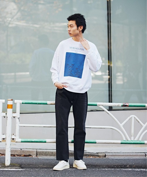EDIFICE（エディフィス）の「【YVES KLEIN / イヴ クライン】別注 グラフィック プリント スウェット（スウェット・メンズ・ホワイト系その他/ホワイト/ブルー/ネイビー・LARGE/MEDIUM）」の19枚目の写真