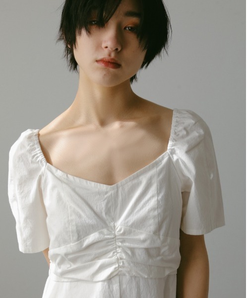 CASA FLINE（カーサフライン）の「オープンショルダーハーフ袖コットンドレス（ワンピース・レディース・ブラック/ベージュ/ホワイト・FREE）」の9枚目の写真