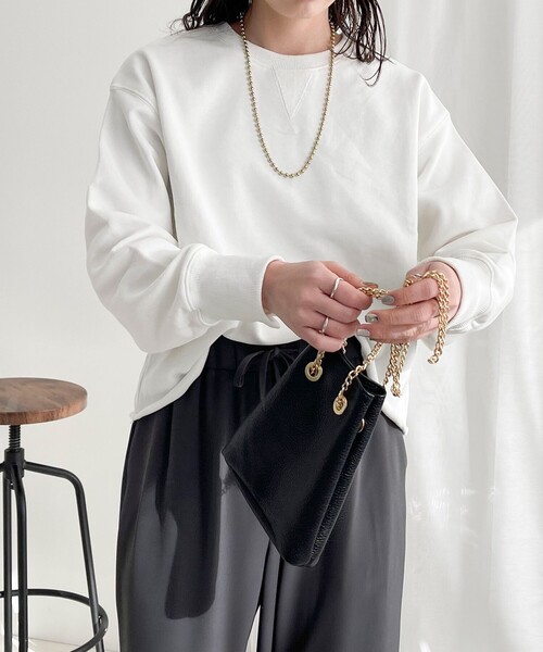 fredy emue（フレディエミュ）の「ミニ裏毛クロップドプルオーバー（スウェット・レディース・オフホワイト/チャコールグレー/ライトグレー/イエロー・38）」の11枚目の写真