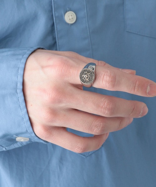 RAGEBLUE(レイジブルー)の「フラワー/コインモチーフデザインリング(リング・メンズ・ホワイト/その他1/シルバー系その他3・FREE)」の7枚目の写真